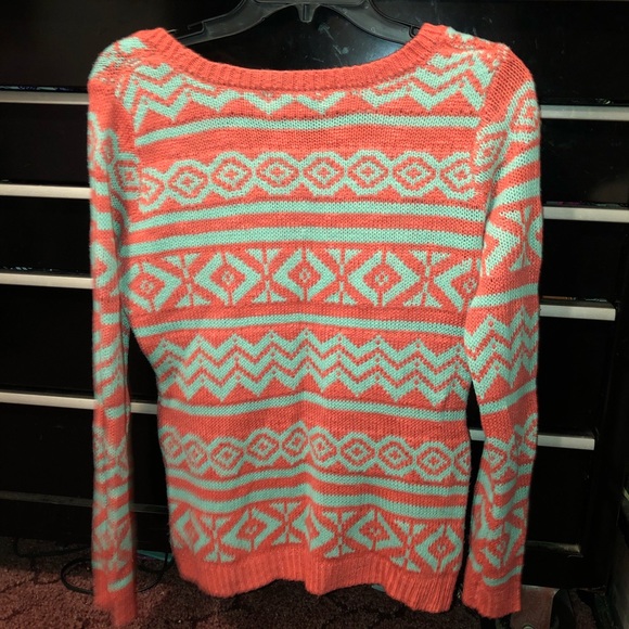 Pink Rose Sweater - Picture 3 of 3